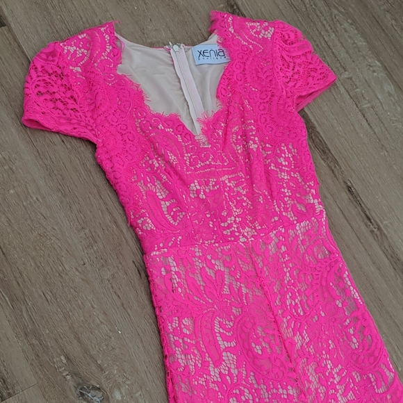 Dress - Picture 2 of 9